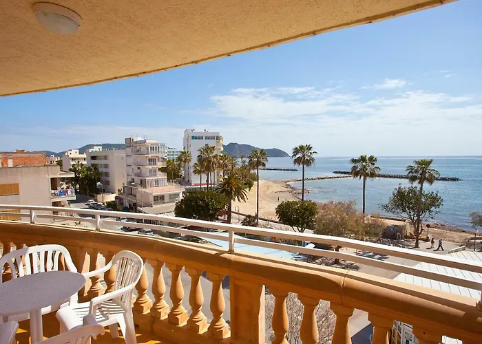 Apartamentos Sol y Mar Cala Bona 